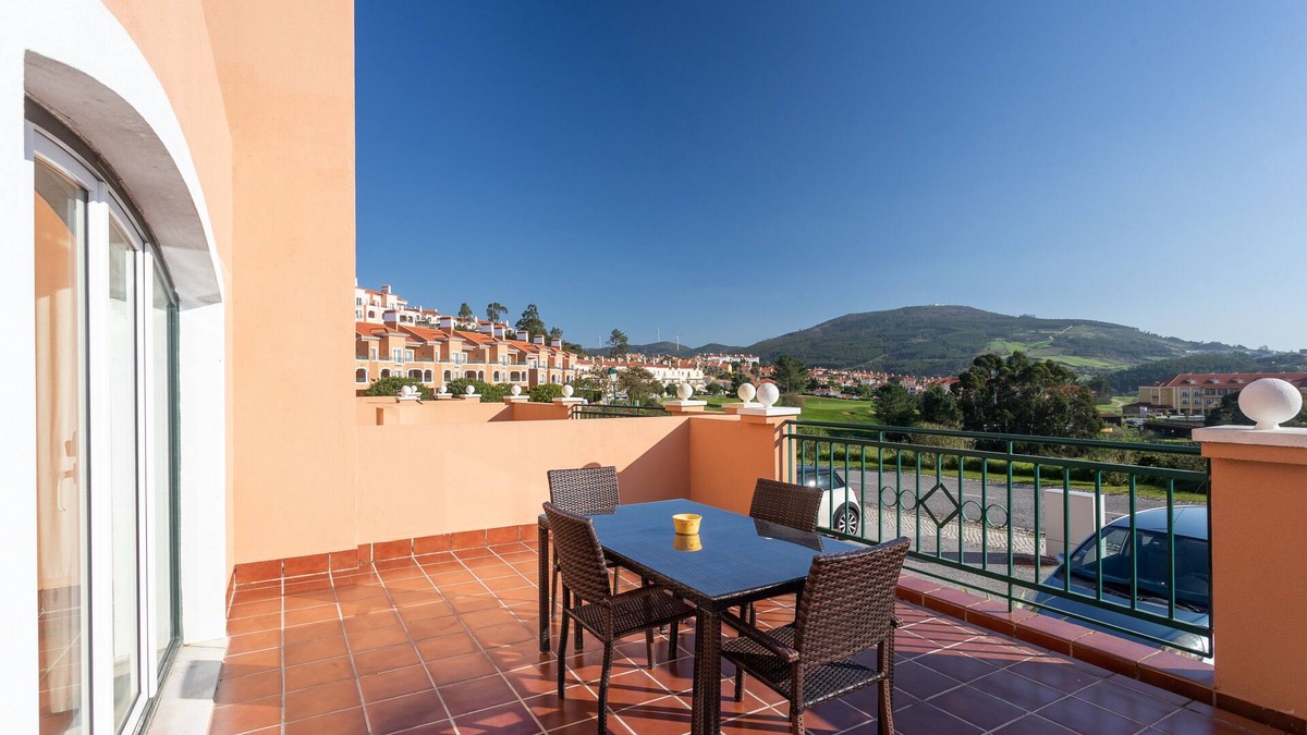 Cadriceira House | 3 Bedroom Town House overlooking golf course