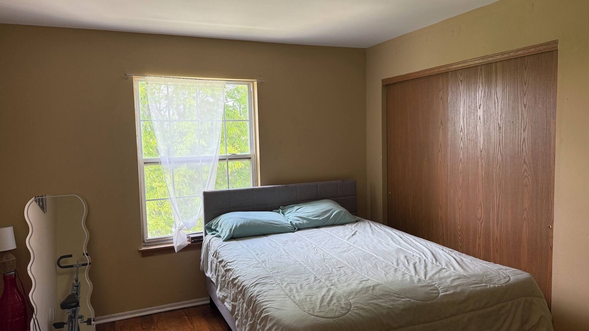 Montgomery House | 3-bedroom townhome in delightful Montgomery with AC
