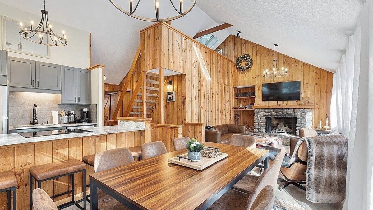 Campton House | 3+ bedroom vacation home near White Mountain National Forest