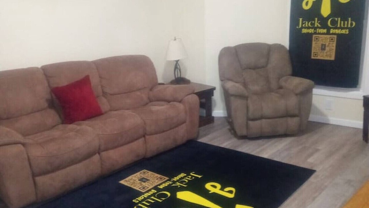 Schenectady Apartment | 3 bedroom with free parking