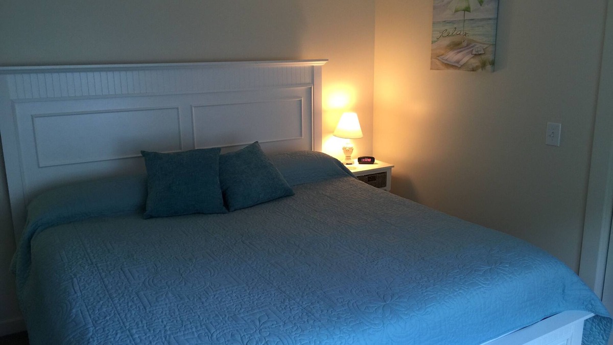 Old Orchard Beach Apartment | 3 Bedroom With A/C & Free Beach Parking