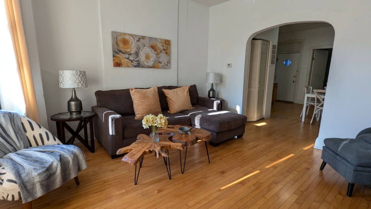 Near West Side Apartment | 3 Bedroomin the Medical Center!