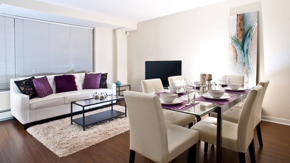 Crosstown House | 3 Bedrooms/3 Baths House in Downtown Vancouver