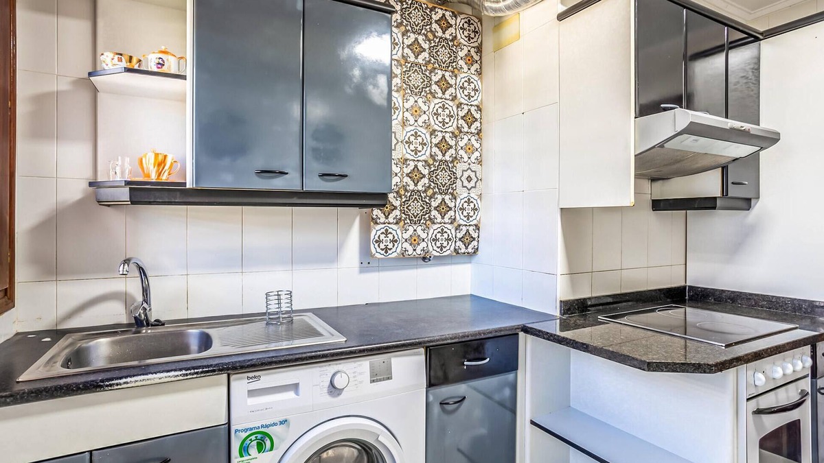 Colindres Apartment | 3 Bedrooms Apartment In Colindres