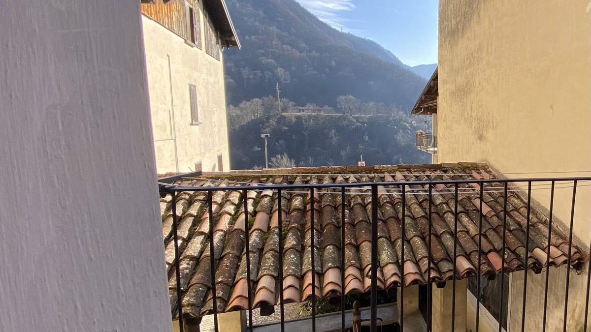 Lavenone Apartment | 3 Bedrooms House - 2Km From Idro Lake, 25km From Garda Lake