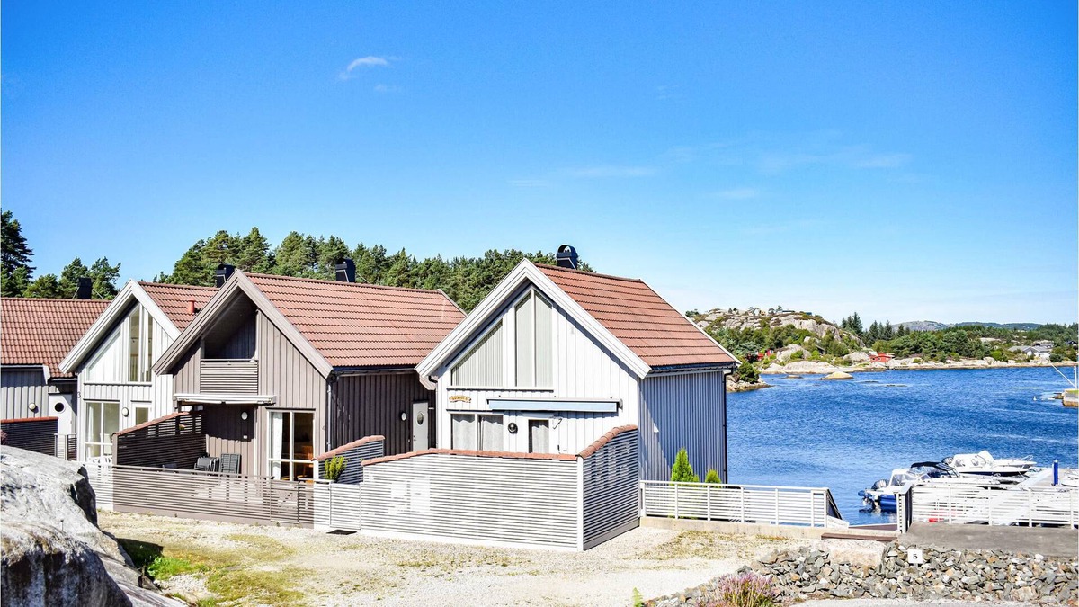 Fitjar House | 3 bedrooms in Fitjar