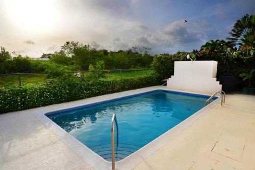 Ragged Point Villa | 3 bedrooms luxurious pool house centrally located close to everything