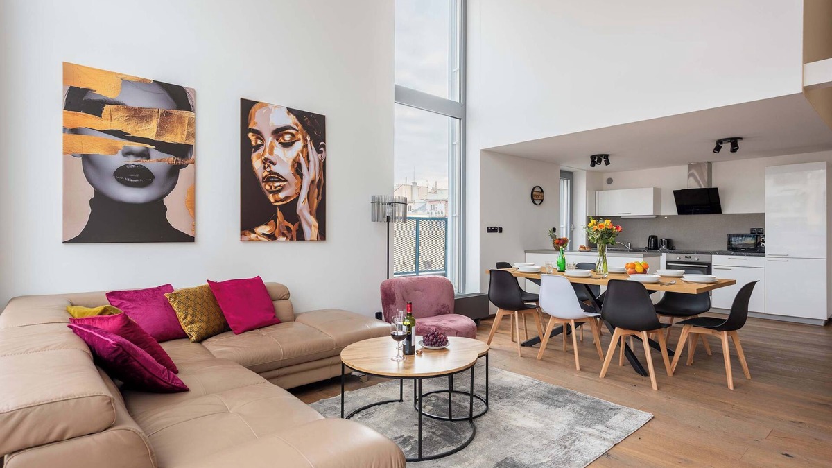 Karlin Apartment | 3-bedrooms penthouse with large terrace