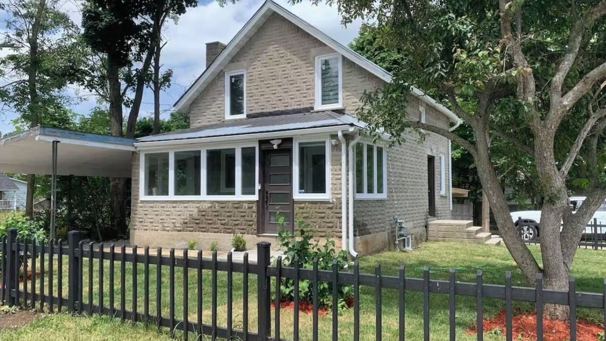 Wiarton House | 3 bedrooms South peninsula house