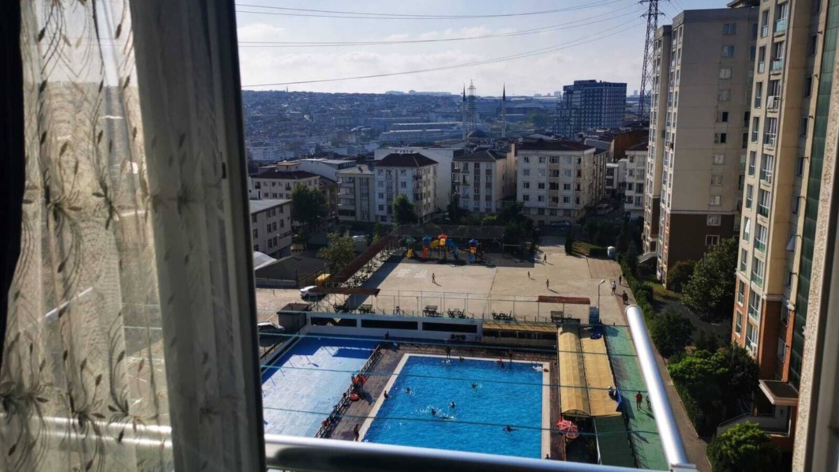 Esenyurt Apartment | 3 Bedrooms with Workspace Apartment