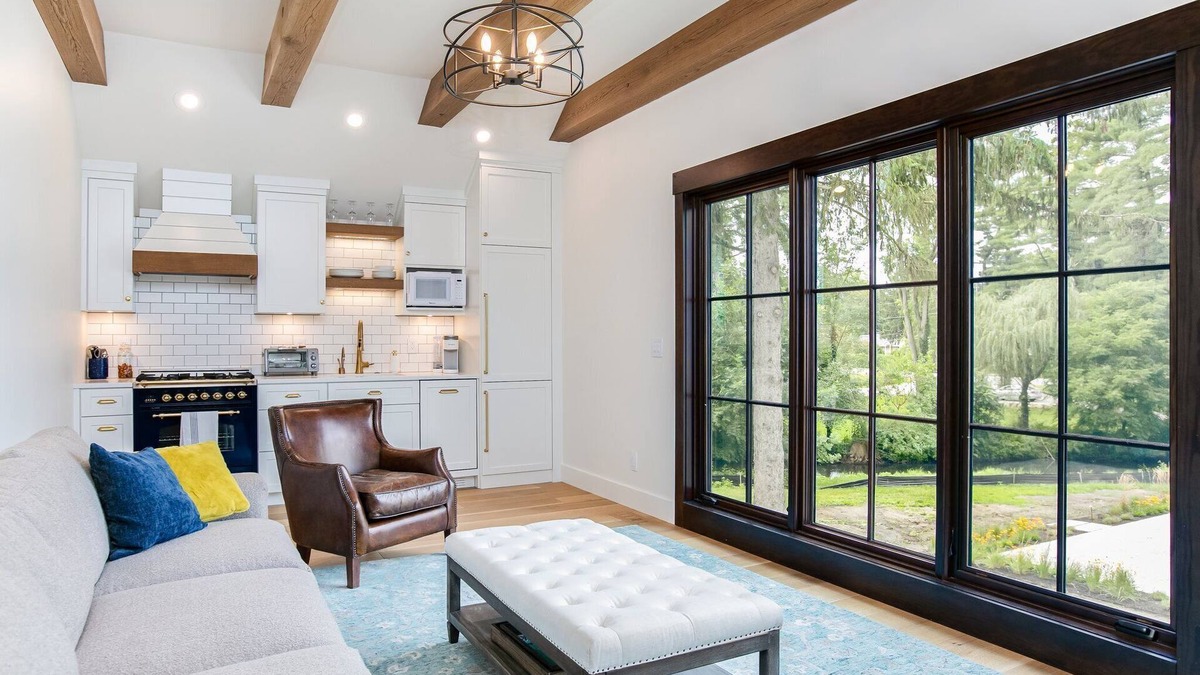 Georgetown House | 3 BR 2 BA Loft at Fr. Sorin's w/Paddle Tennis