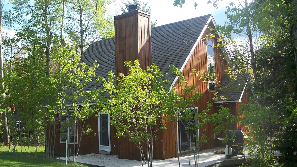 Wilmington House | 3 BR/2 Bath Post and Beam - Next to Haystack Golf Course.