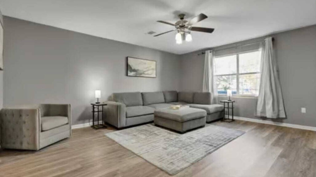 Conway House | 3 BR Beautiful and Spacious Home in Conway