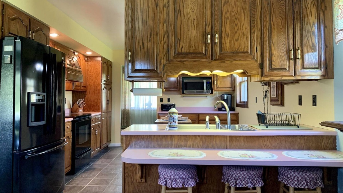 Summersville House | 3 BR Home close to everything Summersville!