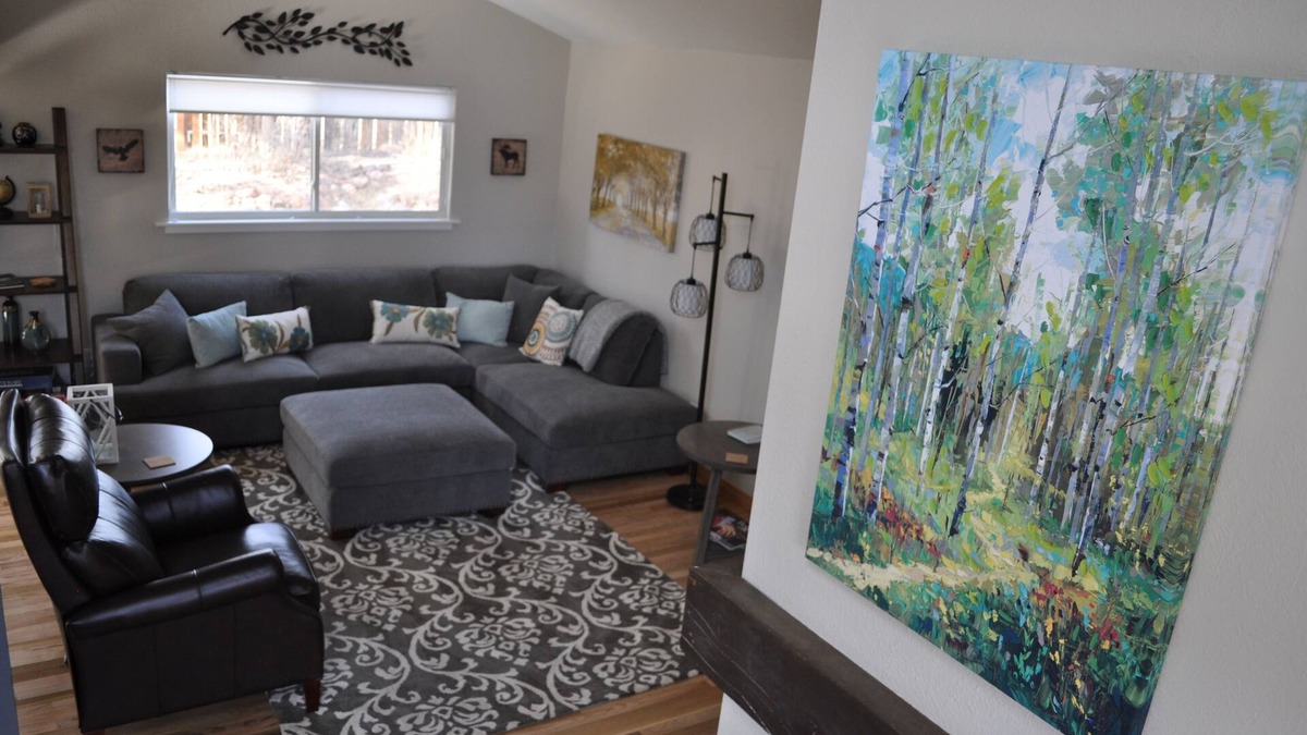 Gunbarrel House | 3 BR House for Families & Professionals - Walk to Trails, Breweries, Restaurants