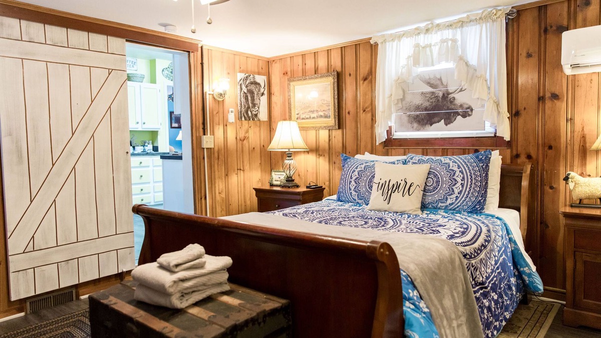 Spottswood House | 3 BR house with hot tub near Lexington and surrounding attractions!