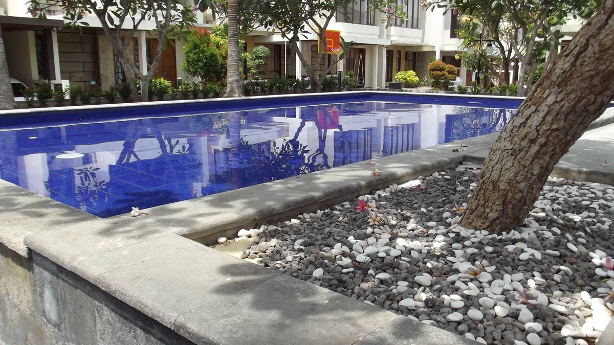 Baturetno House | 3 BR House with Pool Near KidsFun Jogja