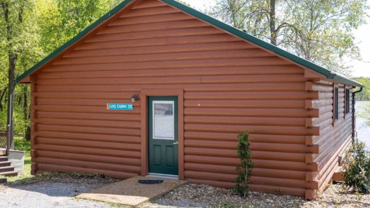 Cadiz Cabin | 3 BR Lakefront Log Cabin - Bring the Dog