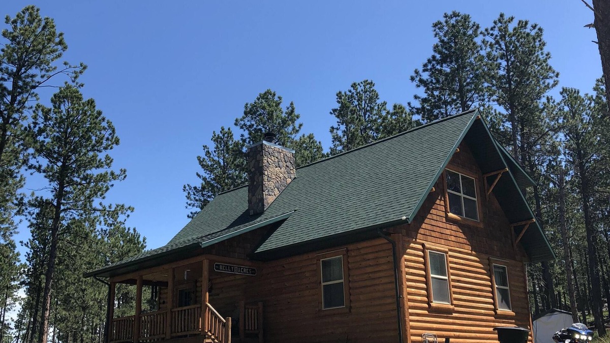 Fairburn Cabin | 3 BR LOG Cabin, 6 miles west of Custer. Secluded and ready for you and your pet