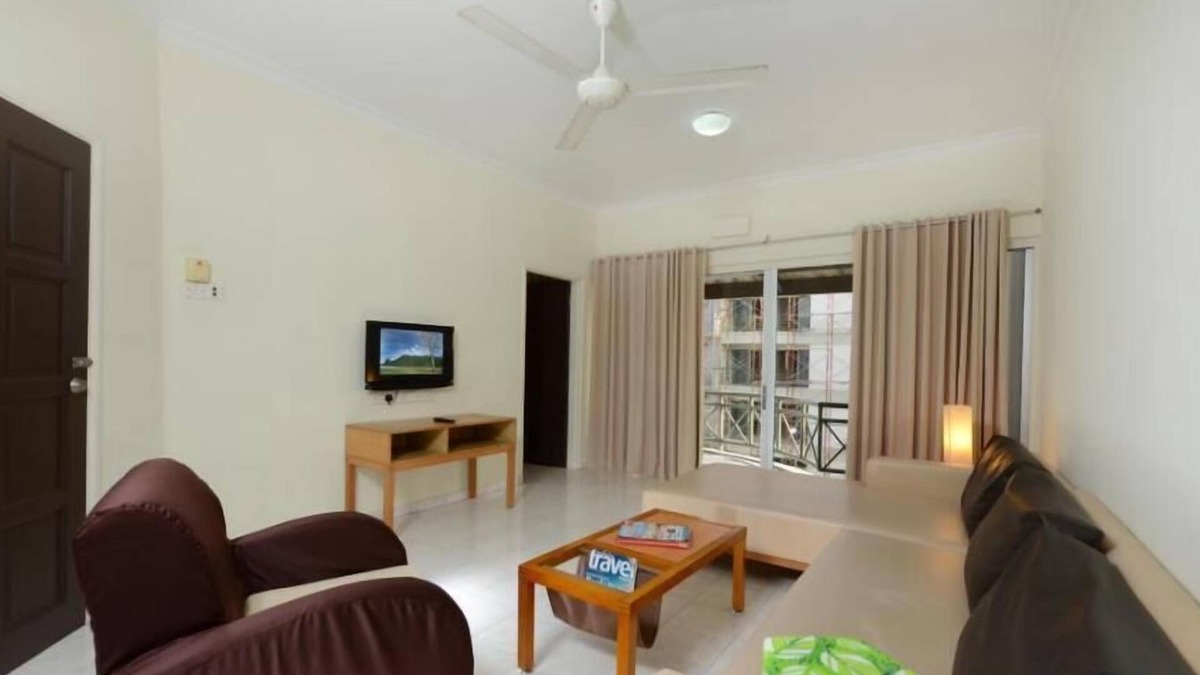 Kuala Teriang Apartment | 3 BR Perfect for Family Getaways - Beach