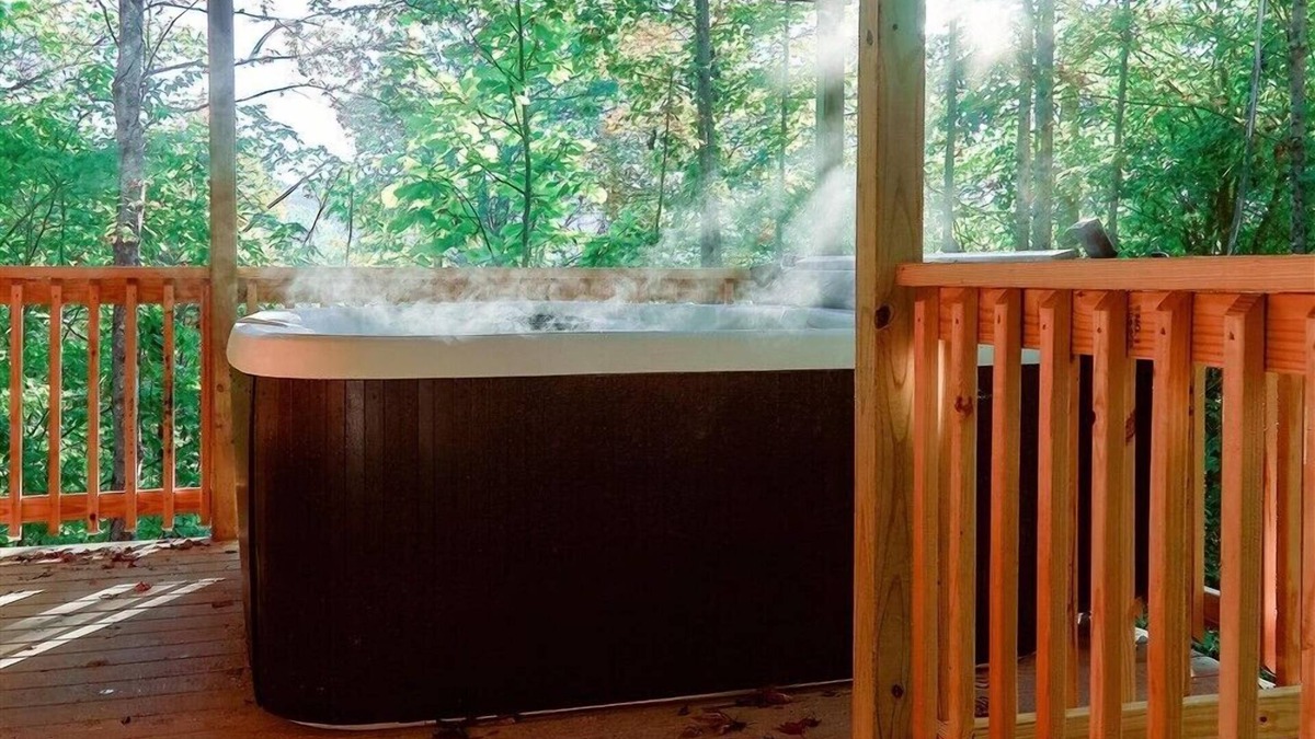 Rogers Cabin | 3 Cabins | 30+ | 3-Hot Tubs| DogOK | FirePit