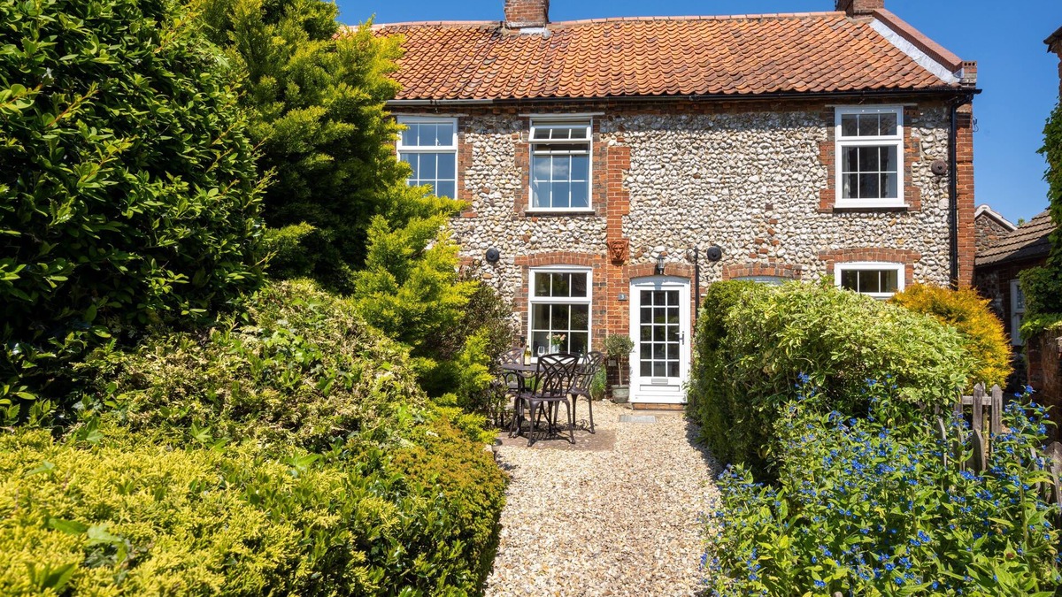 Docking Cottage | 3 Chapel Cottages, Docking, Norfolk