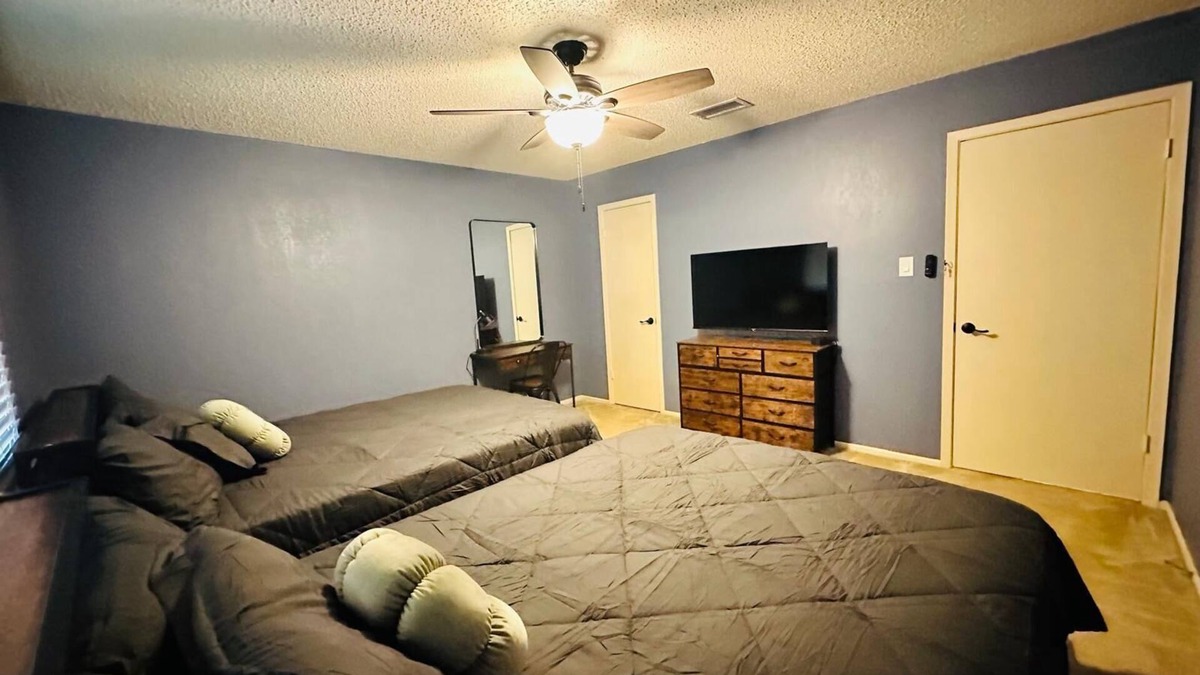 Midland House | #3 Charming 4BR 2BA Home in Midland – Comfort, Convenience & Great Location!