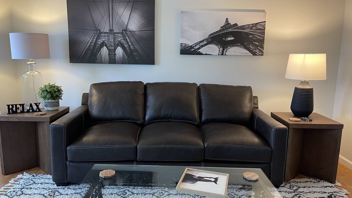 West End Apartment | #3 Chestnut beautiful apt. 1/2 mile to Cooperstown All Star Village/Convenient