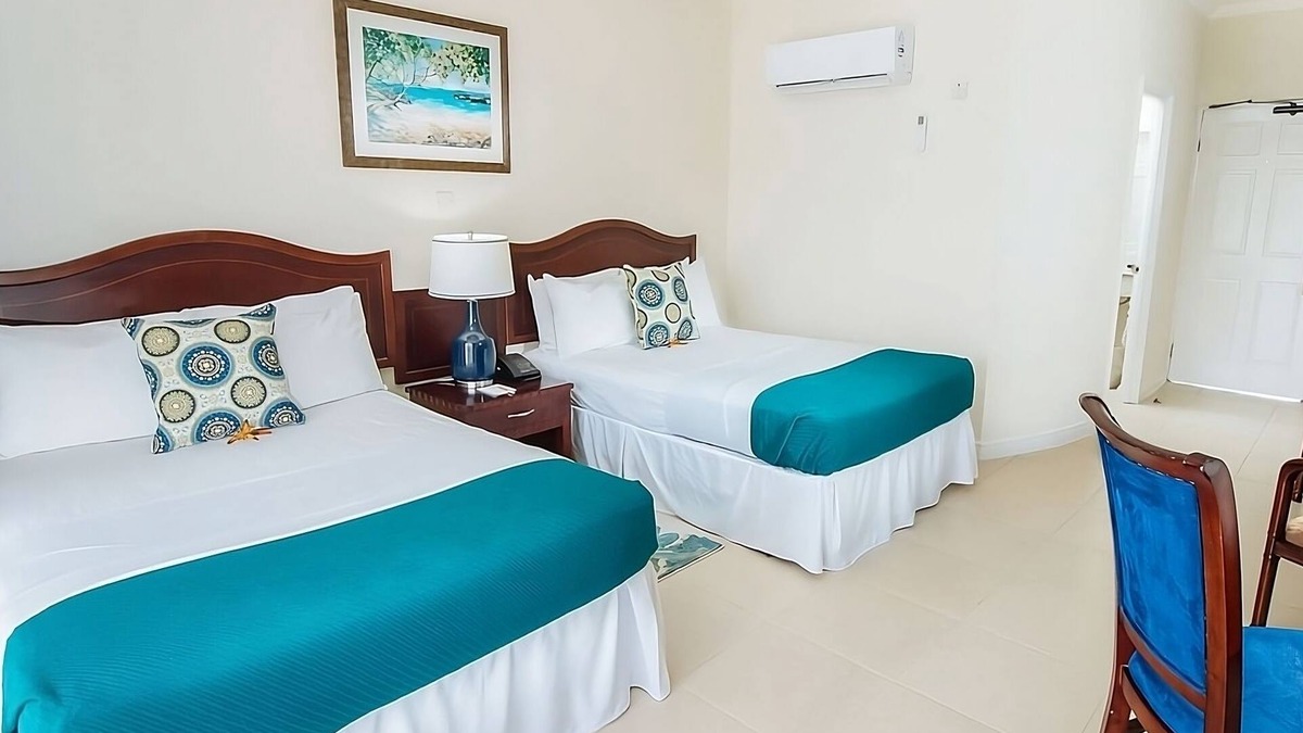 Rodney Bay Hotel | 3 Contemporary Units Near Rodney Bay Aquatic Center and More! Outdoor Pool