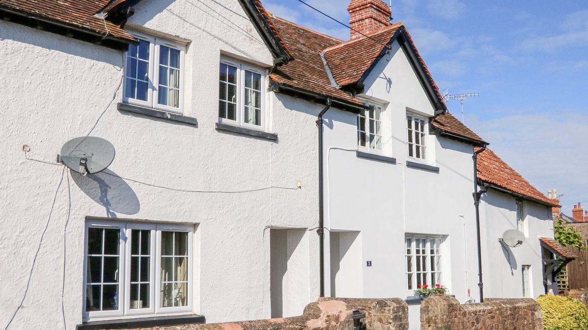Minehead Cottage | 3 ELM COTTAGE, family friendly, luxury holiday cottage in Carhampton