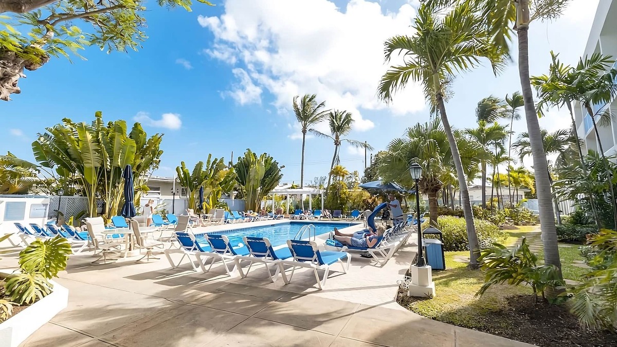 St. Lawrence Gap Hotel | 3 Family-friendly Units Close to Carlisle Bay! FREE Parking, Swimming Pool!
