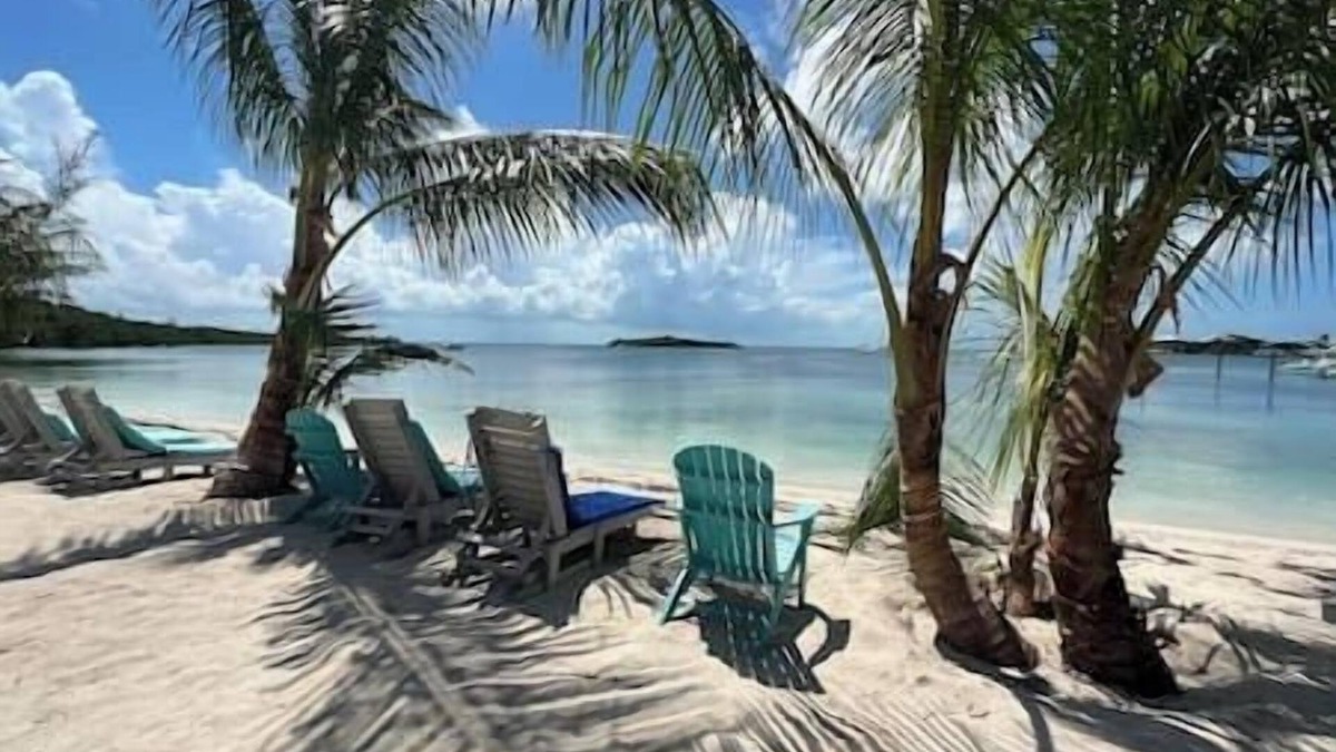 Great Guana Cay House | #3 - Guana Beach Inn, Abacos