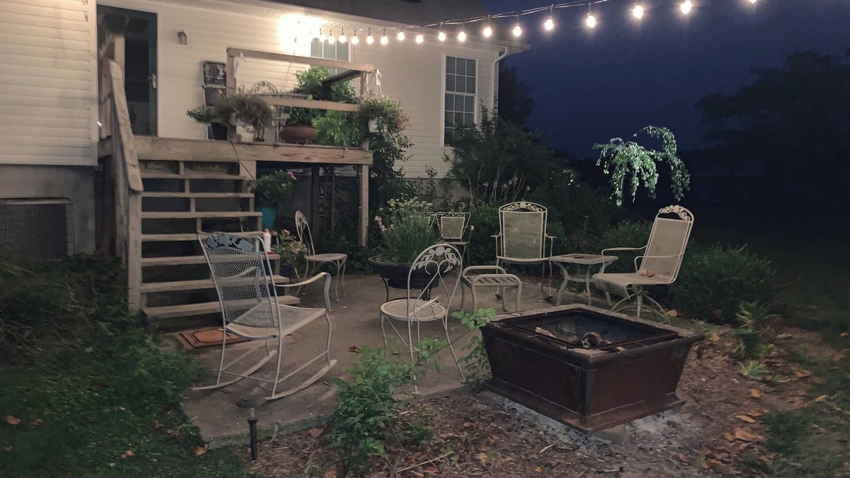 Milford Bed & Breakfast | 3 guestrooms with attached and shared bath