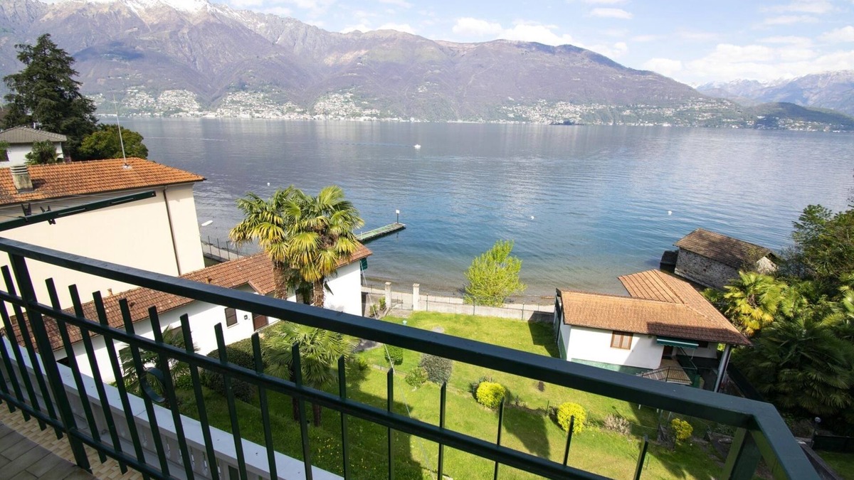 Zenna Apartment | 3 bedroom apartment in small residence on the beach