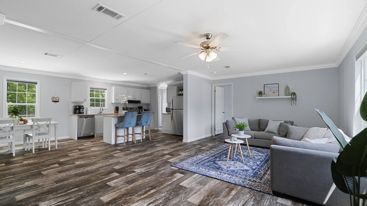 Moon Lake Estates House | 3 King bedrooms - Beautiful New Port Richey