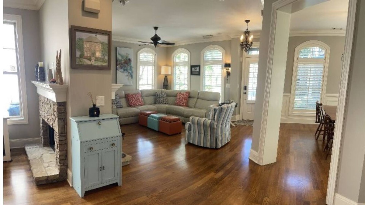 Johns Creek House | 3 King Home Close to Alpharetta in Gated Community