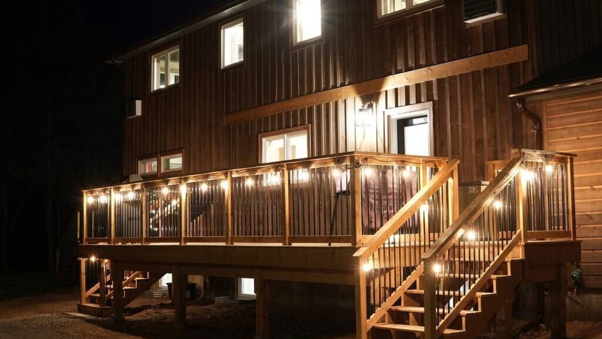 Algonquin Highlands Apartment | #3 Lodge Room (2 Double Beds)