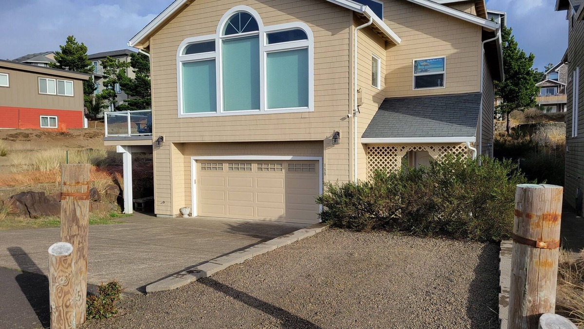 Oceanside Villa | 3 Master Suites, Spa, Pool table, Game room, views