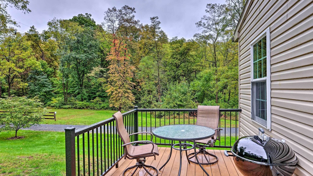 Bernville House | 3 Mi to Blue Marsh Lake: Spacious Home w/Deck