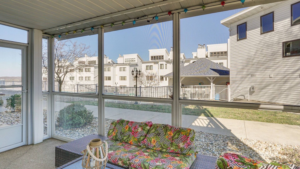 Osage Beach Condo | 3 Mi to Boat Ramp: Osage Beach Condo w/Grill!