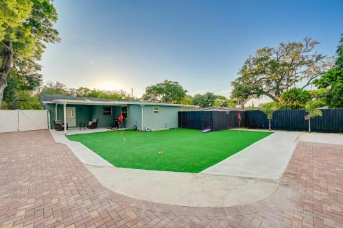 Bearss Plaza House | 3 Mi to Busch Gardens - Vacation Rental in Tampa