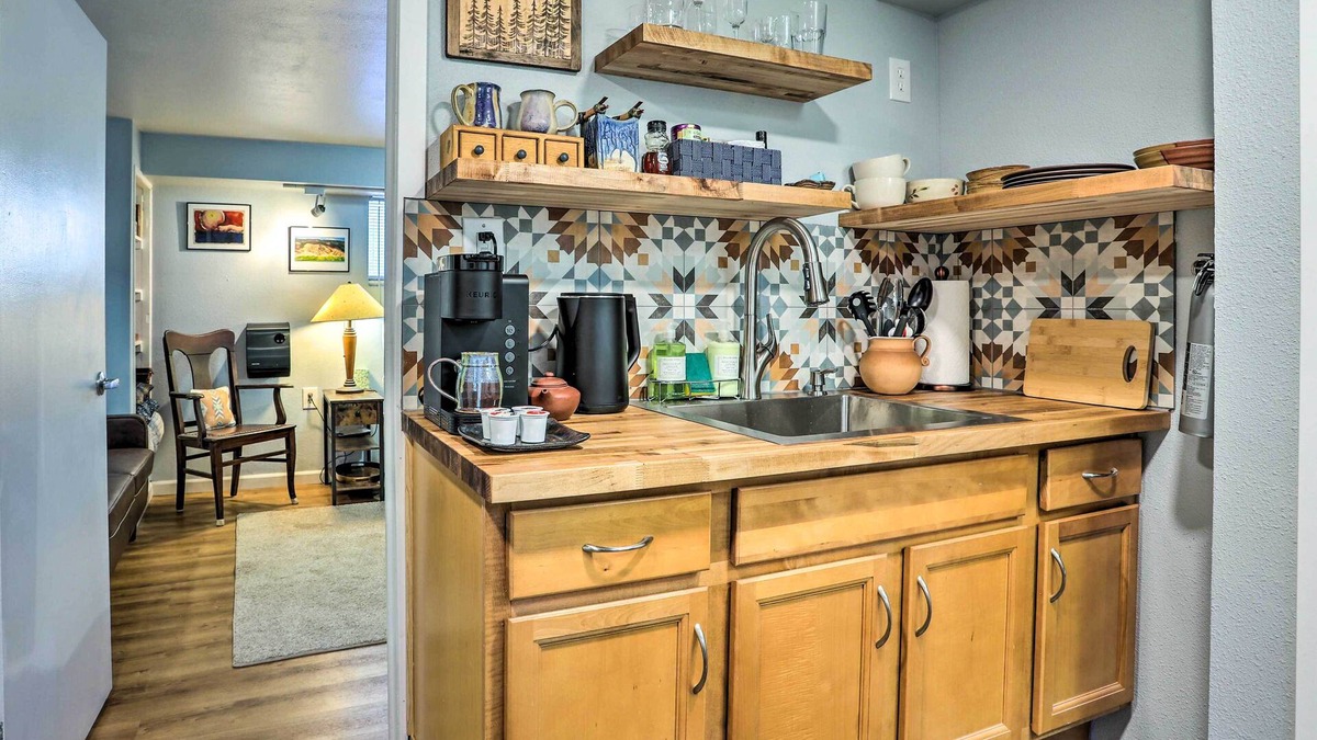 Sunnyside Apartment | 3 Mi to Dtwn: Convenient Denver Apt
