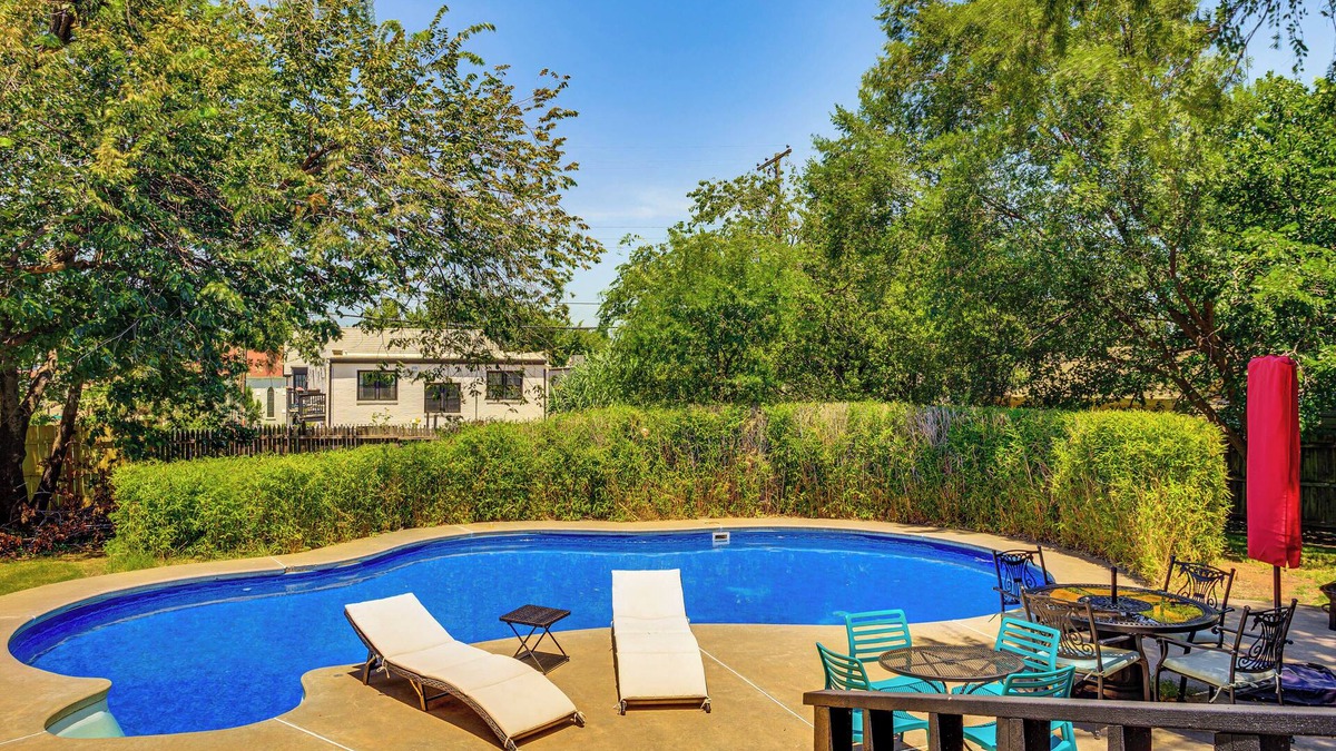 Central Oklahoma City House | 3 Mi to Dtwn OKC: Pet-Friendly Paseo Gem!