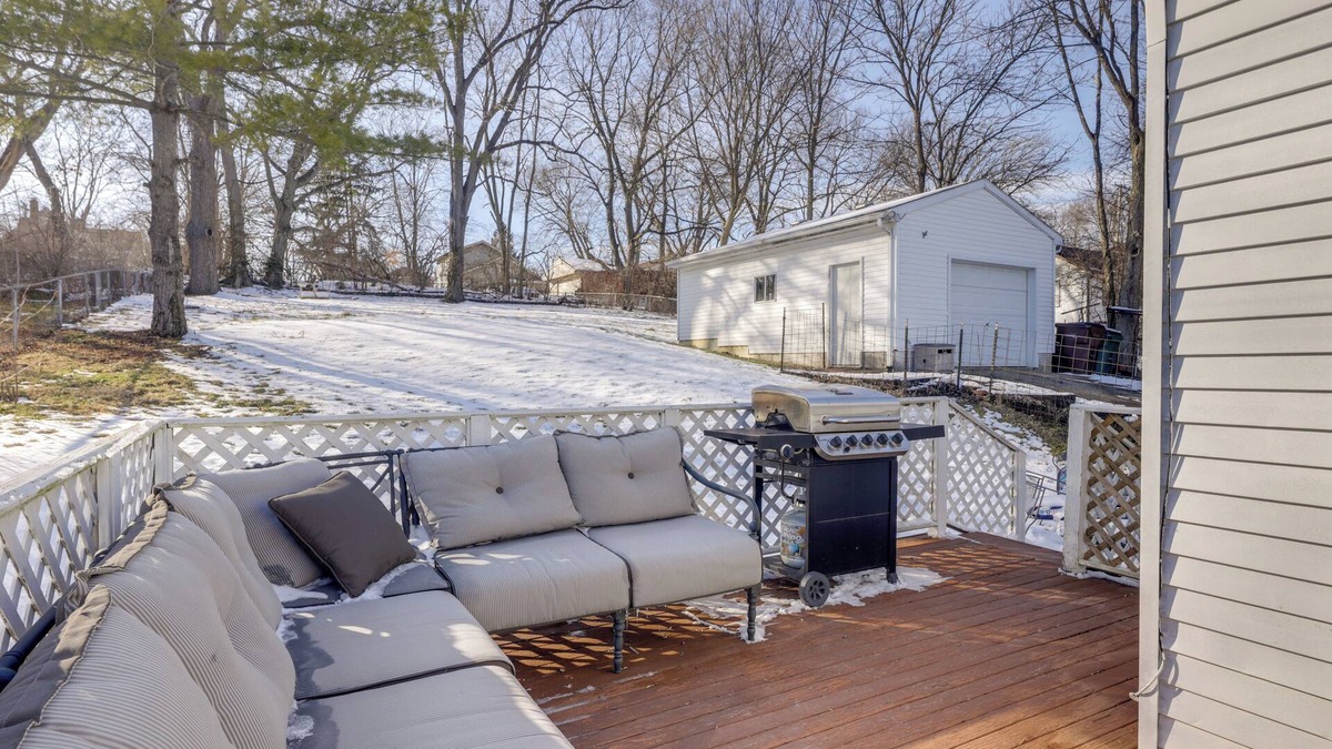 Englewood House | 3 Mi to Englewood Dam: Pet-Friendly Home w/Yard!