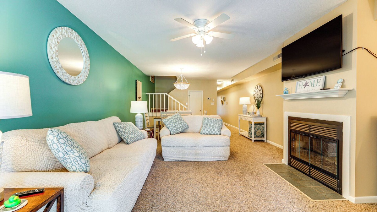 Selbyville House | 3 Mi to Fenwick Island & Beach: Family Townhome