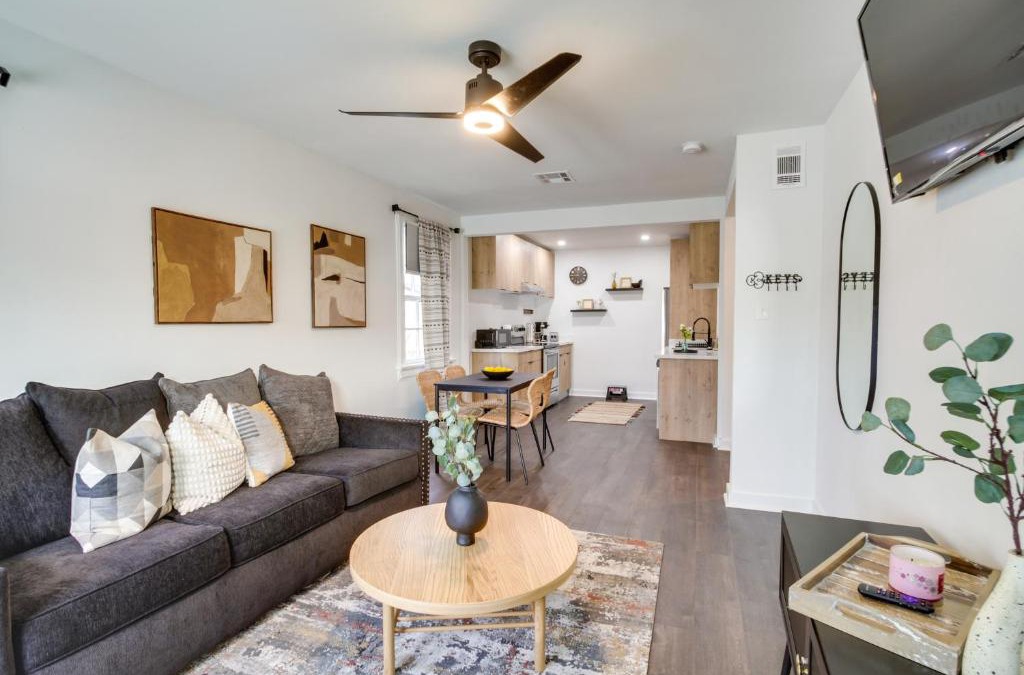 Dillard Apartment | 3 Mi to French Quarter Modern Apt in New Orleans
