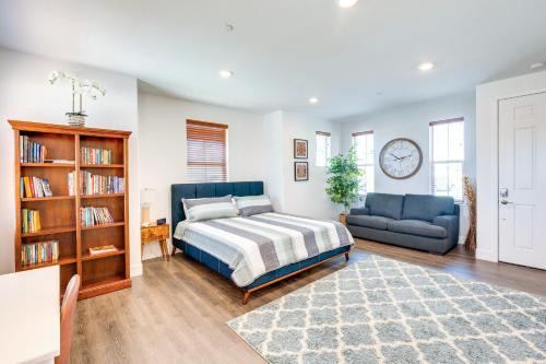Roseville Apartment | 3 Mi to Golf and Shopping Cozy Roseville Studio