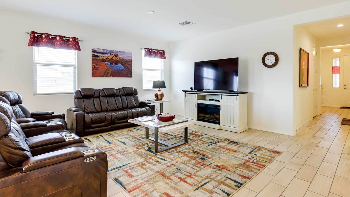 Canyon Trails West House | 3 Mi to Goodyear Ballpark: Desert Den w/Pool