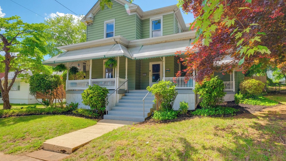 Lynchburg Apartment | 3 Mi to Liberty U: Apt w/Full Kitchen & King Bed!