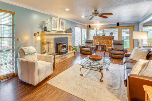 Canton House | 3 Mi to Pro Football Hall of Fame Home with Yard!